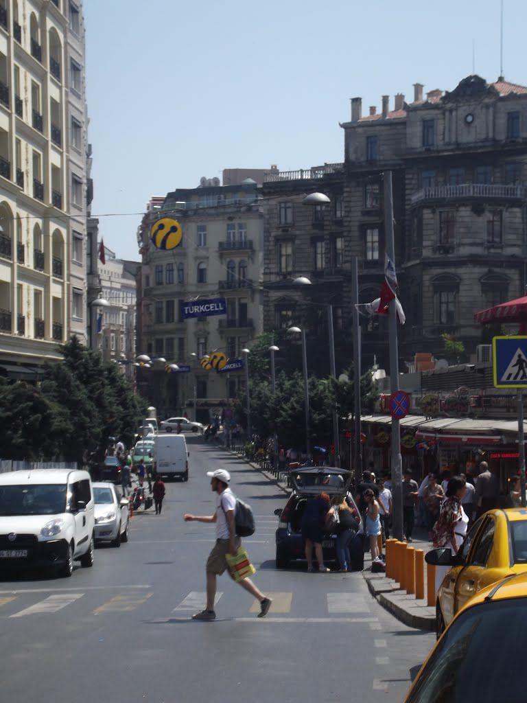 <p>Sıraselviler caddesi</p>
