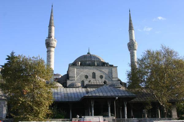 <p>Mihrimah Sultan Câmii - Üsküdar</p>

<p> </p>
