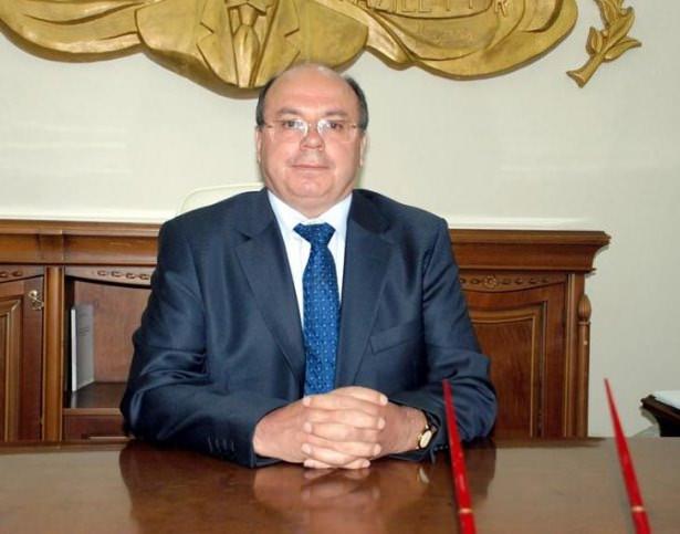 <p>Merkez Valisi Amir Çiçek Muğla Valisi</p>
<p> </p>