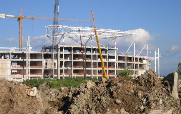 <p>Yeni Sakarya Stadyumu</p>
