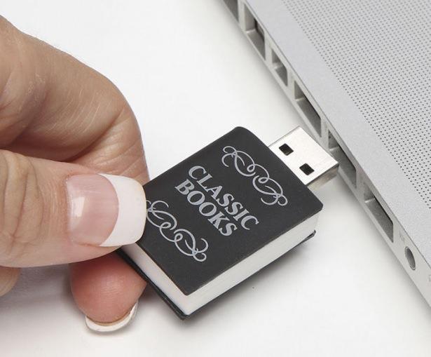 <p>Kitap şeklinde USB bellek</p>