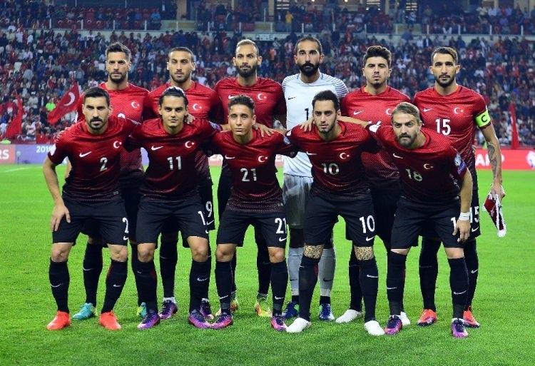 <p>3- Faroe Adaları; 1 mağlubiyet, 1 beraberlik ve 1 galibiyetle B Grubu’nda 4 puanla 4.</p>