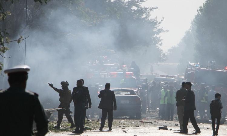 <p>Afgan güvenlik güçleri olay yerinde incelemelerde bulundu.</p>
