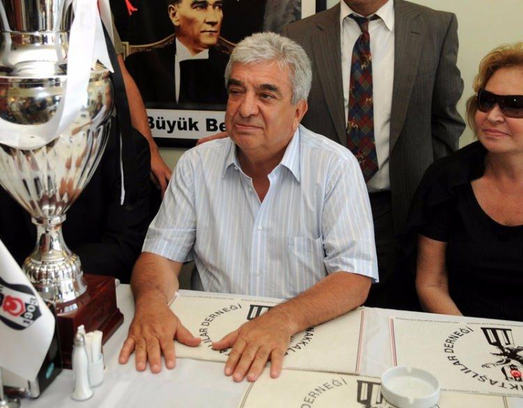 <p>LEVENT ERDOĞAN<br />
<br />
​Herkesin pabuçlarını önüne koyup düşünmesi gerekiyor.</p>
