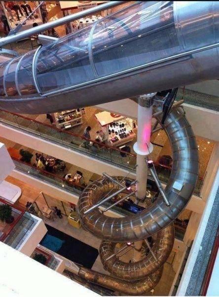 <p>Malezyada bir alışveriş merkezi çocuk ruhluları güzel düşünmüş</p>

<p> </p>
