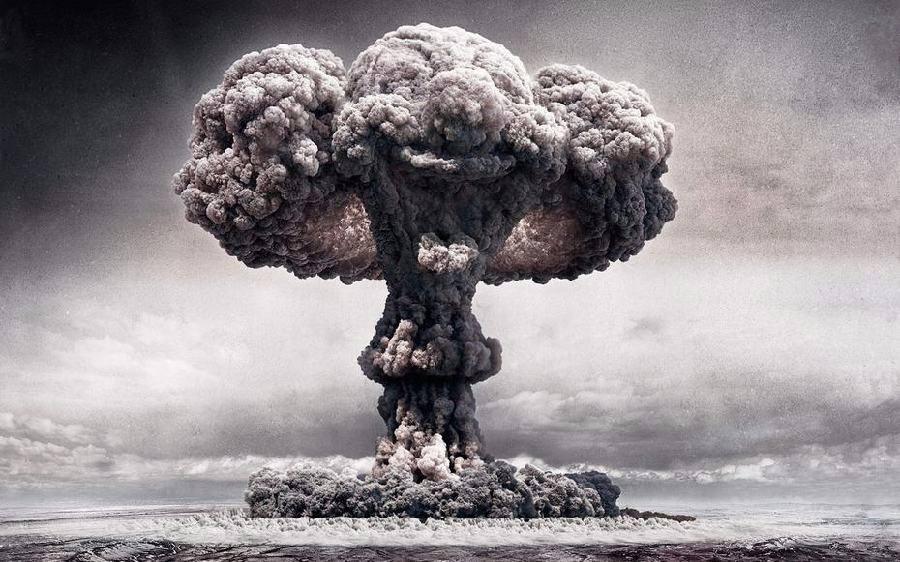 <p>Nükleer silah denemeleri başarılı bir şekilde sonuçlanmış olan 8 devlet bulunmaktadır. Bunlardan beşi, Nükleer Silahların Yayılmasının Önlenmesi Antlaşması uyarınca "nükleer silahlı devlet" olarak kabul edilmektedir. İşte o devletler...</p>
