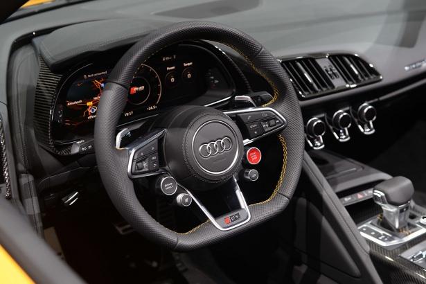 <p>Audi R8 Spyder</p>
