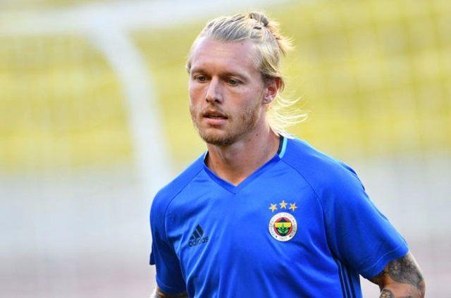 <p>Simon Kjaer - 82</p>
