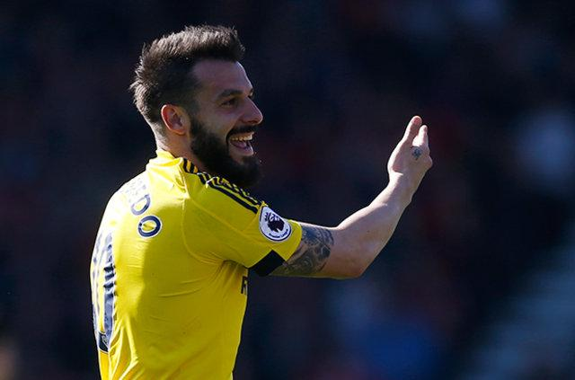 <p><strong>ALVARO NEGREDO:</strong> Yönetim ilerleyen yaşı nedeniyle bu oyuncuya çekinceli yaklaşsa da listedeki en kaliteli isimlerden biri Negredo...</p>
