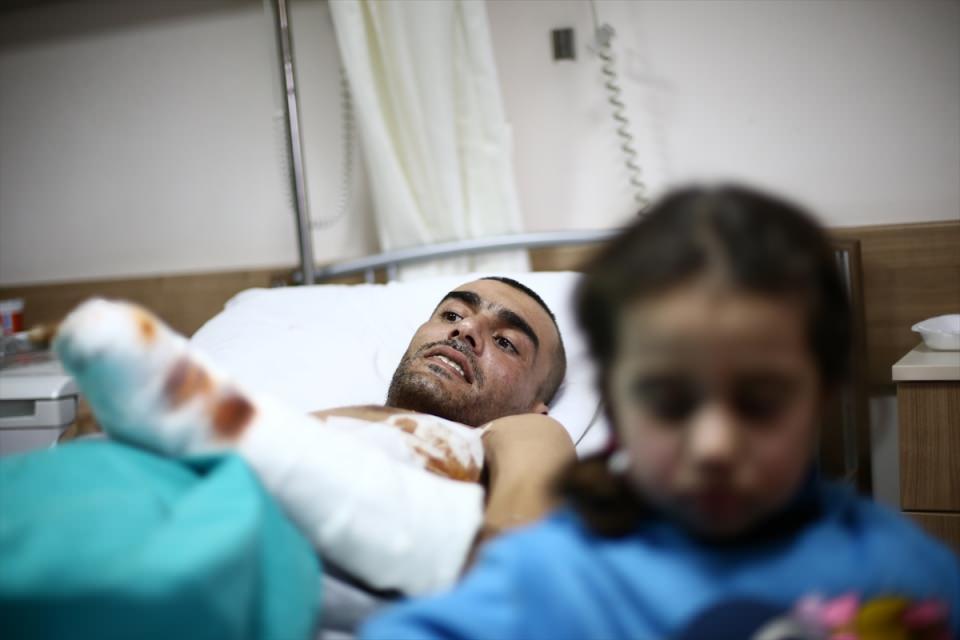 <p>Türkiye geldiği andan itibaren hastanede tedavisinin sürdüğünü anlatan Raşid, "Çocuklarımdan dolayı kalbim rahat değildi. Onlar için endişeleniyordum. </p>