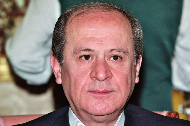 <p><strong>1 Ocak 1999</strong><br />
<br />
MHP Genel Başkanı Devlet Bahçeli, gazetecilerle biraraya geldi.</p>

<p> </p>
