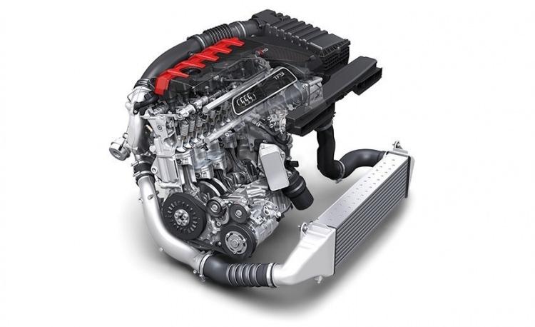 <p>Audi 2.5 litre 5 silindirli turbo motor.</p>