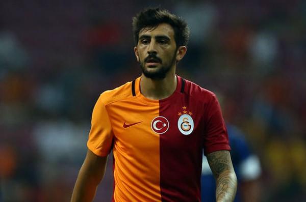 <p>EN FAZLA YEMEK YİYEN FUTBOLCU</p>
<p><strong>Jem Karacan çok fazla yemek yiyor ama fiziği her zaman mükemmel.</strong></p>