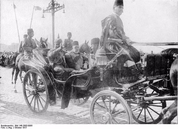 <p>Sultan V. Mehmed ve İstanbul ziyaretine gelen Alman Kayseri II. Wilhelm</p>

<ul>
</ul>
