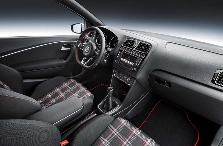 <p><strong>1.4 Dizel Otomatik Hatchback Comforine</strong></p>
<p>ESKİ FİYAT: 74.100<br />
YENİ FİYAT: 76.655</p>