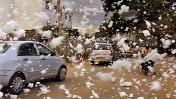 <p>Hindistan'ın güneyindeki tropikal kuşakta yer alan Bangalore kenti beyaz örtüyle kaplandı.</p>

<p> </p>
