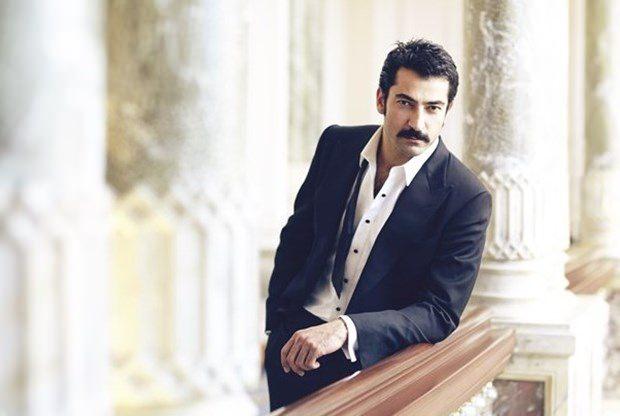 <p>Oyunculuk kariyerinde birden fazla dizi ve filmde rol alan yakışıklı oyuncu Kenan İmirzalıoğlu, rolleri için sürekli imajını değiştirdi. </p>
