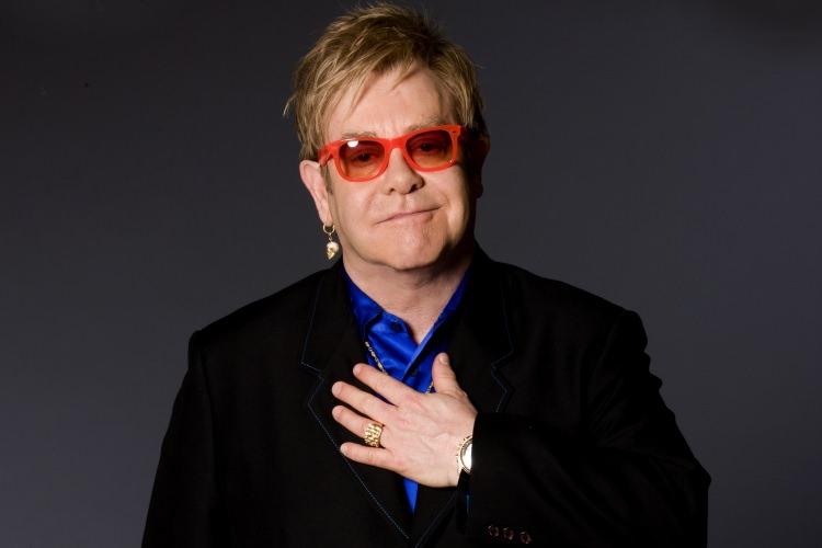 <p><strong>Sir Elton John</strong></p>

<p>290 milyon sterlin</p>
