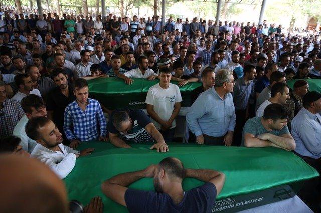 <p>12 YAŞINDAKİ KUZENLER ÖLDÜ </p>

<p> </p>
