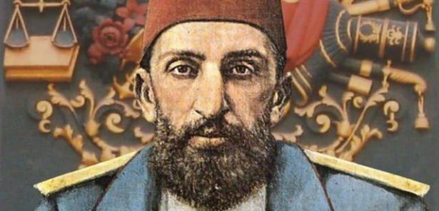 <p><strong>Sultan II. Abdülhamid Han</strong><br />
Savaş yalnız sınırlarda olmaz .Savaş bir milletin topyekün ateşe girmesidir. Eğer bu bütünlük sağlanmamışsa zafer tesadüfi, yenilgi kaderdir.</p>
