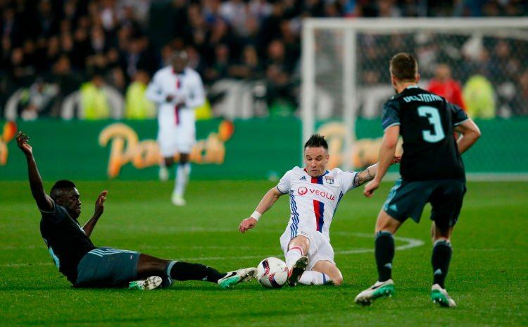 <p>Olumlu referansların ardından mutlu sona ulaşılan Valbuena ile 3 yıllık bir sözleşme imzalanacak.</p>
