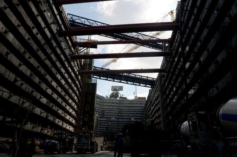 <div>"İstanbul silüetine saygılı" olduğu belirtilen proje sonrası özellikle Tarihi Yarımada'nın doğusunda, Boğaziçi, Galata ve Unkapanı köprülerinde trafik yoğunluğunda hissedilir rahatlama yaşanması bekleniyor. </div>
<div> </div>