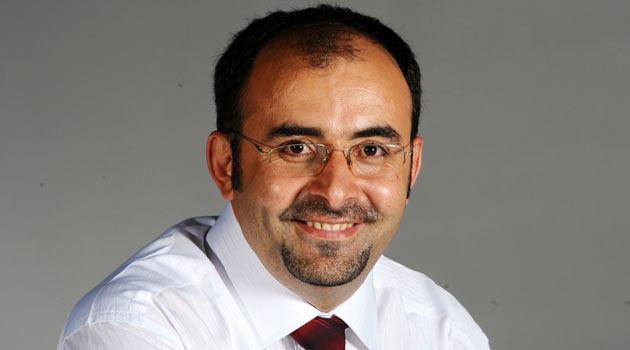<p>Emre Uslu</p>
