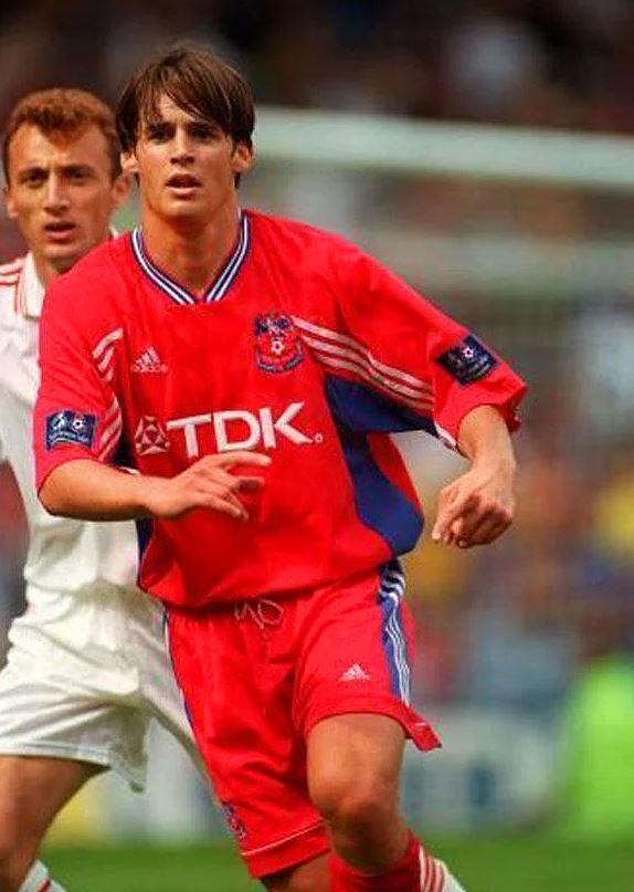 <p>1998 | Crystal Palace - Samsunspor (Bir İngiliz takımını iki maçta da yenerek eleyen tek Türk takımı Samsunspor'dur)</p>
