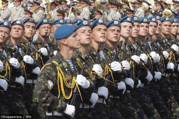<p>21- Ukrayna<br />
<br />
Savaş durumunda askere çağırılabilecek nüfus: 22,244,394<br />
Tank sayısı: 4,112<br />
Uçak sayısı: 400<br />
Nükleer başlık sayısı: 0<br />
Uçak gemisi sayısı: 0<br />
Denizaltı sayısı: 1<br />
Savunma Bütçesi(dolar): 4,880,000,000</p>