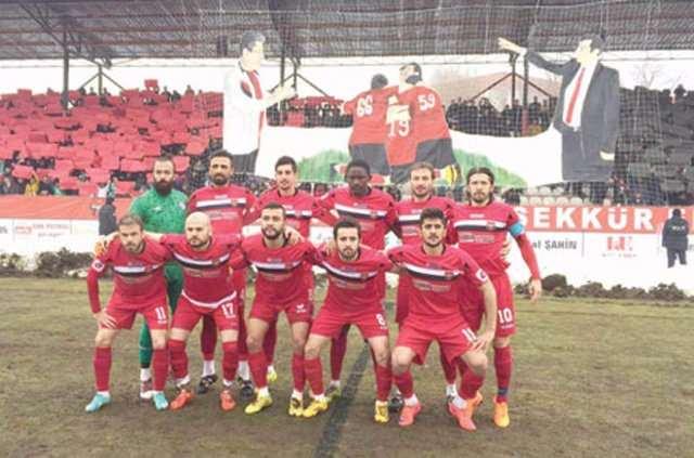 <p><strong>YOZGATSPOR</strong></p>
<p>Süper Lig'de yer aldığı sezon sayısı: 2</p>
<p>Şu an bulunduğu lig: Bölgesel Amatör Lig 6. Grup</p>