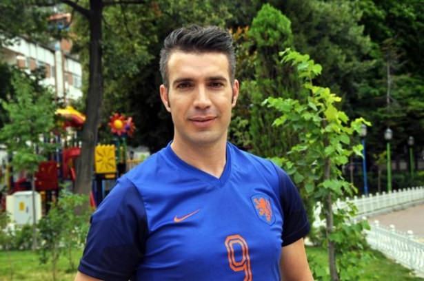 <p>Kaya, koyu bir Beşiktaş taraftarı olduğunu dile getirerek, Van Persie'nin Fenerbahçe'ye hayırlı uğurlu olmasını diledi.</p>

<p> </p>
