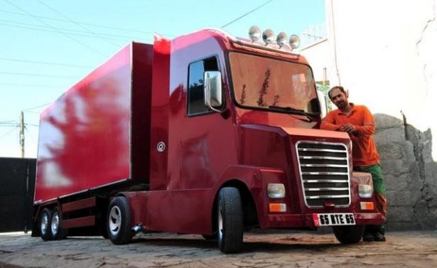 <p>Yapacağım birkaç rötuşla aracım gerçeğini aratmayacaktır. Boş zamanlarımda yaptığım ve benzinle çalışan tırın patentini almak için yetkililerden yardım bekliyorum" dedi.</p>