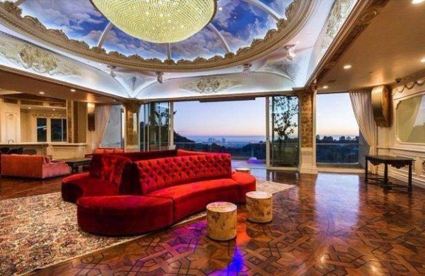 <p>Programın Instagram hesabındaki fotoğraflar dudak u&ccedil;uklatıyor.</p>

<p>&nbsp;</p>
