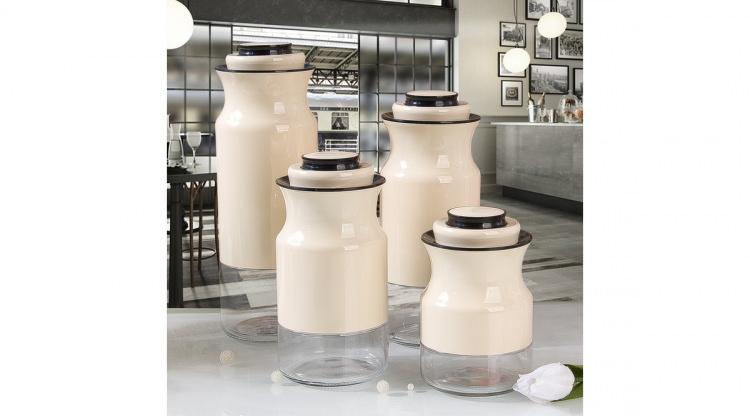 <p>Vivense Metal Pratik Kapak 4 Parça Büyük Kavanoz Takımı</p>
<p>129,00 TL</p>