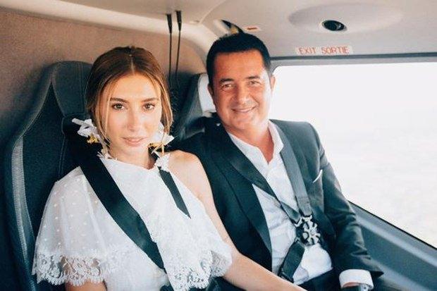 <p>Ilıcalı ve Subaşı, nikahı Marsilya'daki Türk Konsolosluğunda gerçekleştirdi.</p>
