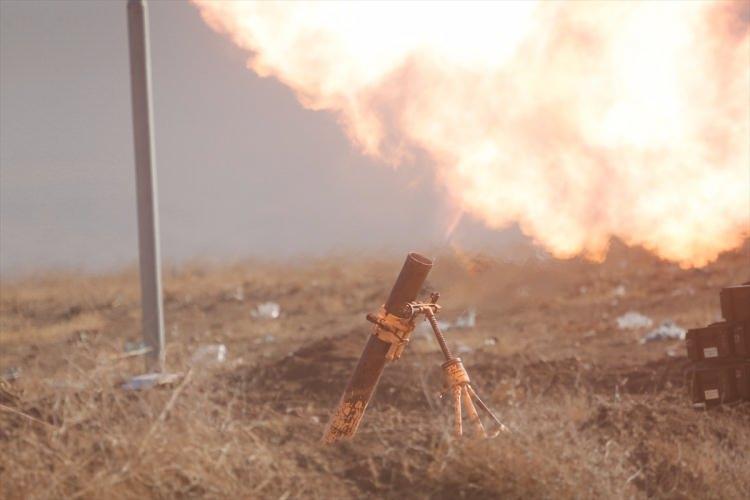 <p>Kuşatmaya katılan g&uuml;&ccedil;lerin gruplara g&ouml;re dağılımını i&ccedil;eren listeye ulaşıldı. Buna g&ouml;re, kent &ccedil;evresinde konuşlu kara g&uuml;c&uuml; sayısı 30 bini bulmuş durumda ve operasyona dahil olan &uuml;lke sayısı ise 36.</p>

<p><strong>İşte Musul Harek&acirc;tı'nın Pentagon versiyonu...</strong></p>
