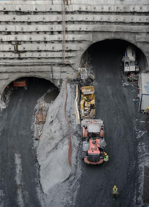 <p>Avrasya Tüneli Projesi (İstanbul Boğazı Karayolu Tüp Geçişi) çalışmaları, deniz tabanının altında devam ediyor. </p>

<p> </p>
