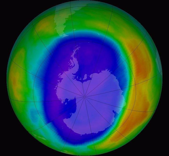 <p>Antartika ozon deliği sonunda Montreal Protokolünün yürürlüğe girmesinden yaklaşık 30 yıl sonra iyileşme belirtileri gösteriyor.</p>
