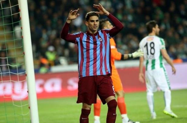 <p>Carl Medjani Trabzonspor'dan Levante'ye gitti. Bonservissiz.</p>
