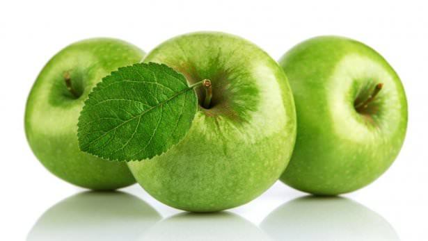 <p>Şeker hastaları en çok ekşi elma yemeyi sever.</p>
