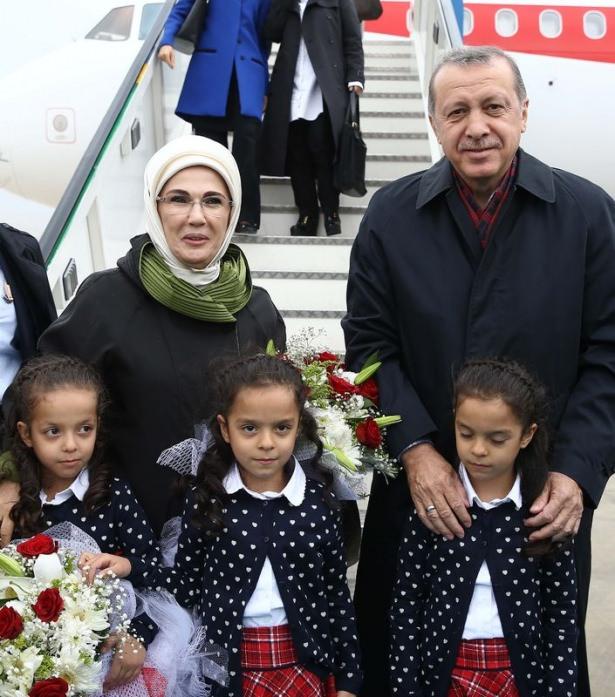 <p>Cumhurbaşkanı Recep Tayyip Erdoğan, Türkiye Gençlik Vakfı (TÜGVA) Gençlik Şöleni'ne katılmak üzere Gaziantep'e geldi.</p>