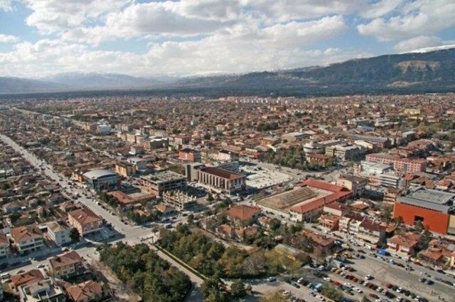 <p>İl: Erzincan<br />
İlçe: Merkez<br />
Mahalle: Mimar Sinan<br />
Nüfusu: 8740</p>

<p> </p>
