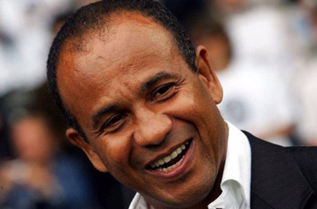 <p>Muhabir: Sergen Tigana senin için ondaki futbol zekası bende de Platini’de de yok demiş.</p>
<p>Sergen: Hocam doğru söylemiş.</p>