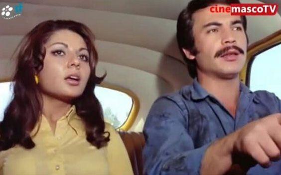 <p>"Bir Teselli Ver" filminde Orhan Gencebay arka koltukta araba kullanıyor. </p>
<p> </p>