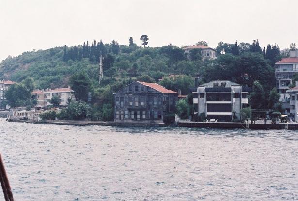 <p>1988<br />
Boğaziçi</p>
