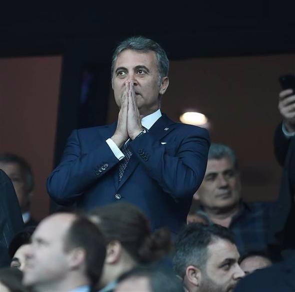<p>Beşiktaş başkanı Fikret Orman penaltı atışları sırasında büyük heyecan ve stres yaşadı.</p>