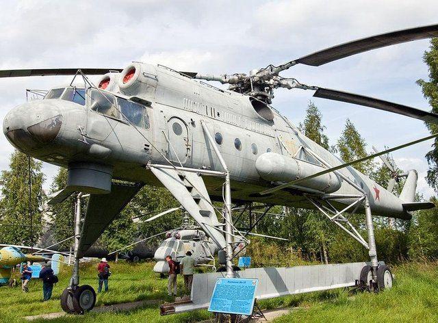 <p>Nakliye işlemi helikopterin gövdesinin içinde değilde, devasa 4 ayağın arasında taşınıyordu.</p>
