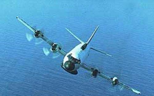 <p>Ölüm ile Stres Arasındaki Bağ Deneyi: 1960'larda 10 askeri taşıyan bir uçakta "Motorumuz bozuldu, iniş takımlarımız da çalışmıyor. Okyanusa acil iniş yapacağız" anonsu yapıldı. Ardından son anlarını yaşadıklarını düşünen askerlere "ordunun ölümlerinde kusuru olmadığını" ilan eden bir sigorta formunu doldurmaları istendi. Askerlerin tamamı formu doldurdu. Deneydeki amaç stres yönetimiydi.</p>