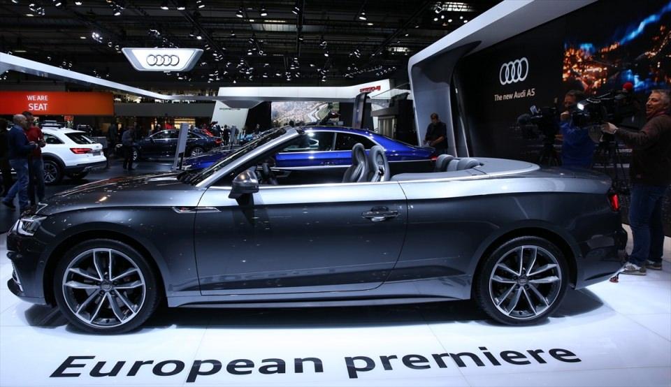 <p>Audi  S5 Cabriolet</p>
