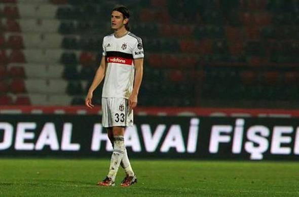 <p><strong>ATINÇ NUKAN - BEŞİKTAŞ</strong><br />
<br />
17 YAŞINDAKİ PİYASA DEĞERİ: 350 bin Euro (Beşiktaş)<br />
<br />
GÜNCEL PİYASA DEĞERİ: 2 milyon Euro<br />
<br />
FARK: +1.65 milyon Euro</p>
